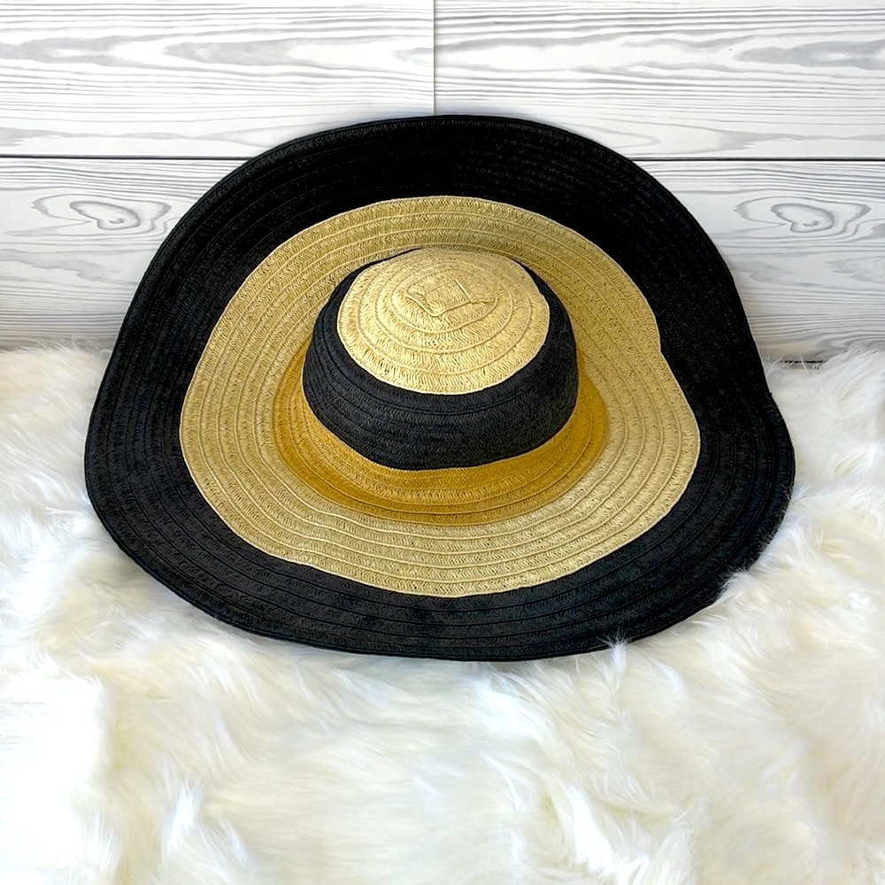 Floppy Beach‎ Hat